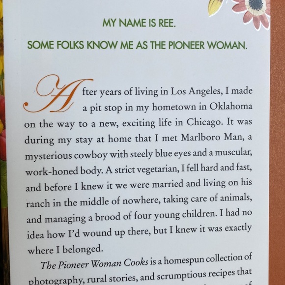 The Pioneer Woman Cooks- Recipes From an Accidental Country Girl Cookbook - Picture 3 of 8